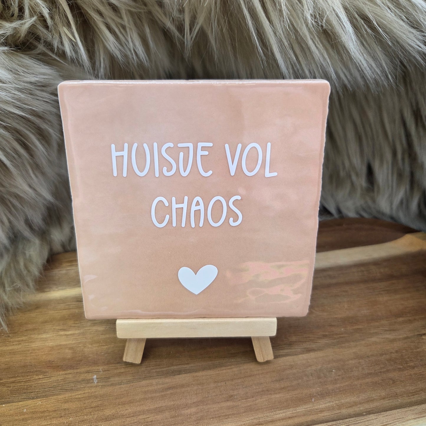 Robuust wenstegeltje: Huisje vol chaos