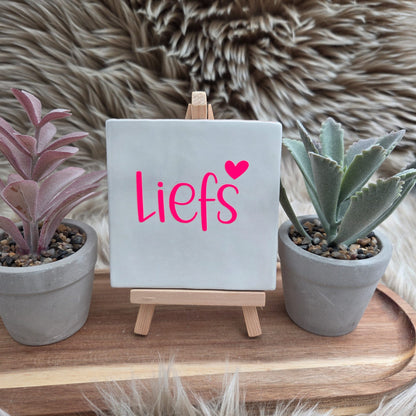 Robuust wenstegeltje: Liefs