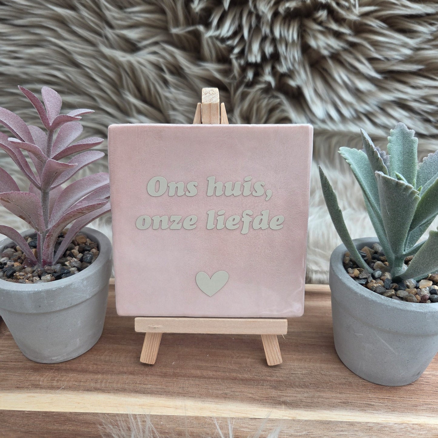 Robuust wenstegeltje: Ons huis, onze liefde