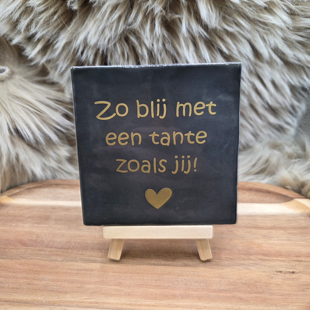 Robuust wenstegeltje: Zo blij met een tante zoals jij