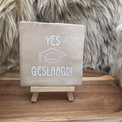 Robuust wenstegeltje:  Yes geslaagd!