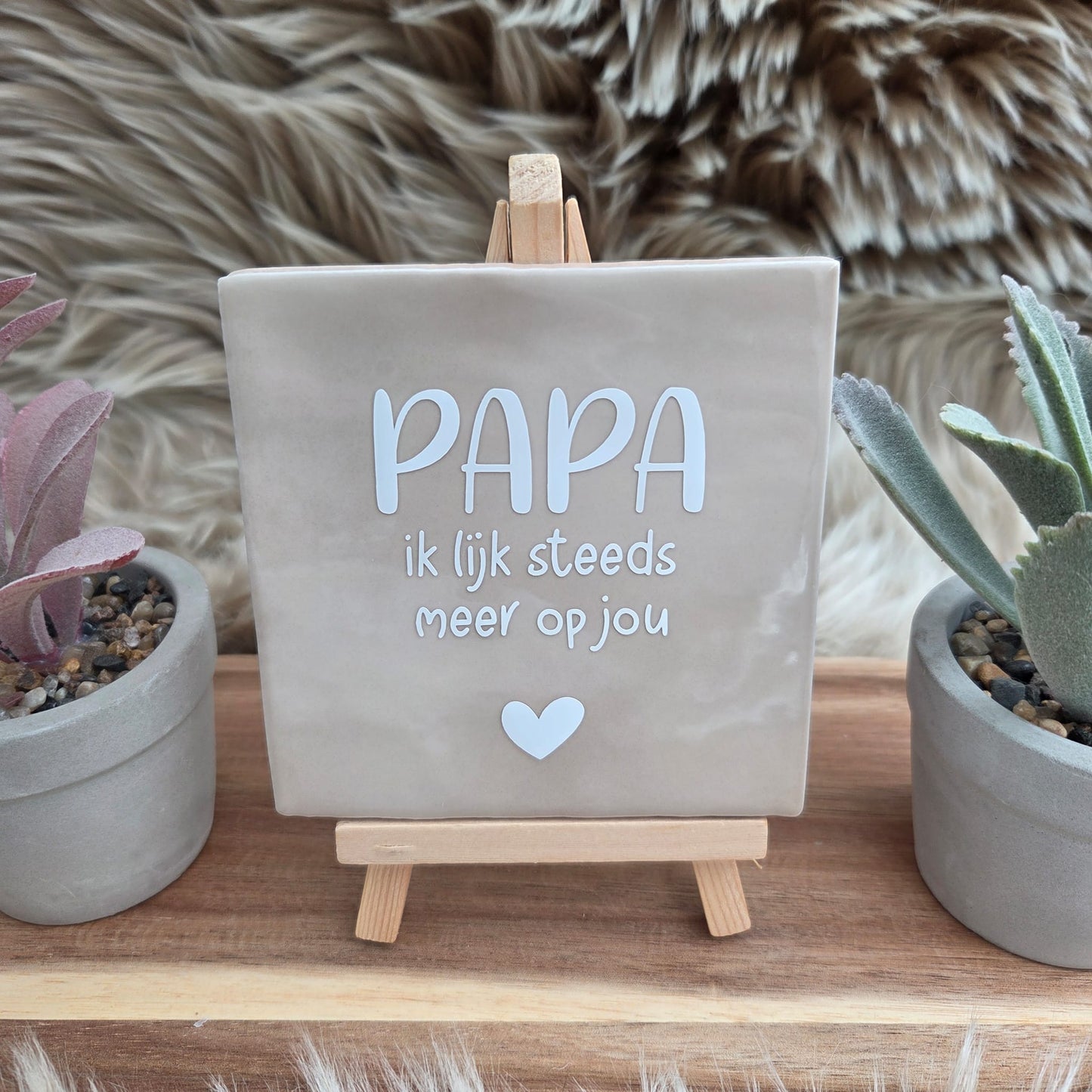 Robuust wenstegeltje:  Papa ik lijk steeds meer op jou